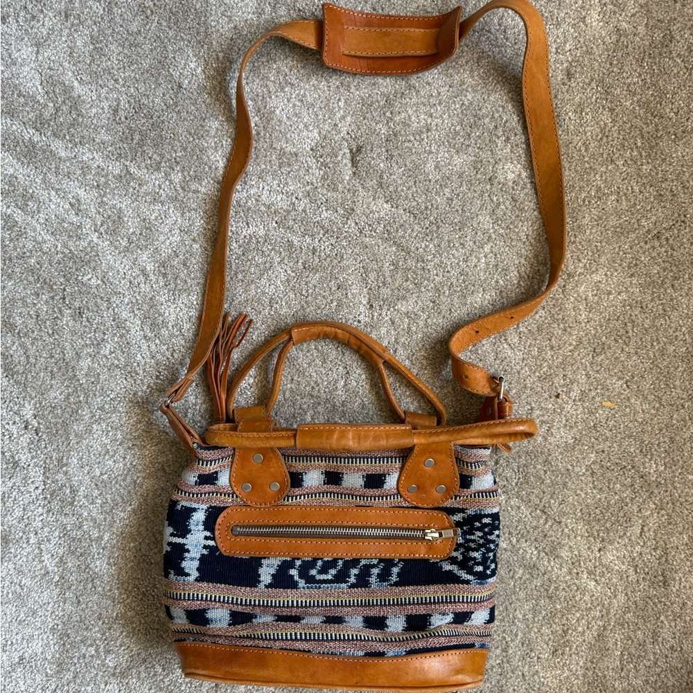 Stela 9 Guatemala Hand Woven Patterned Purse - Picture 2 of 5